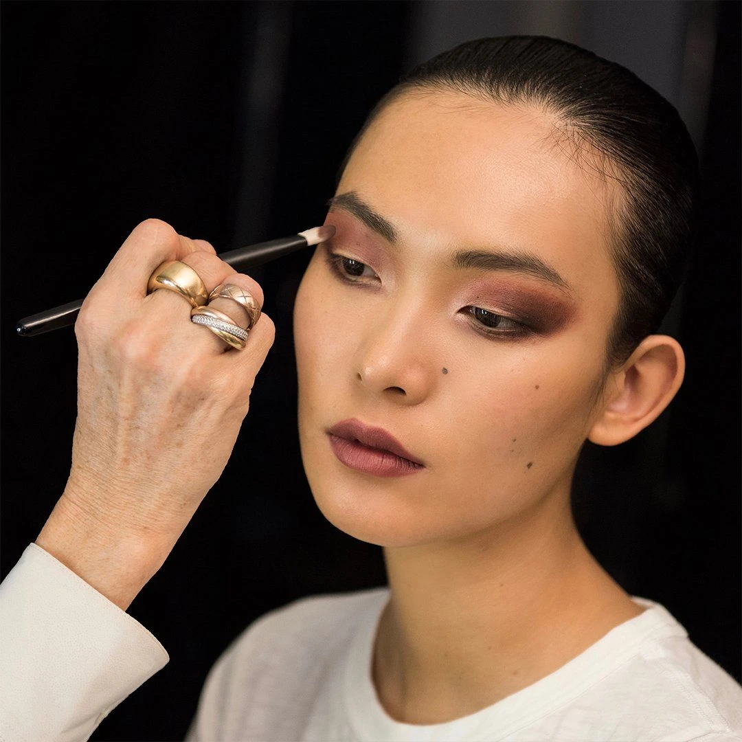 Westman Atelier Eye Shadow I Brush - Image 3