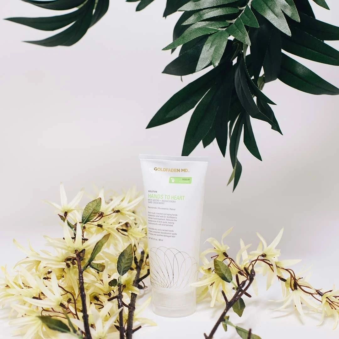 Hands To Heart Brightening Hand Treatment - Image 5