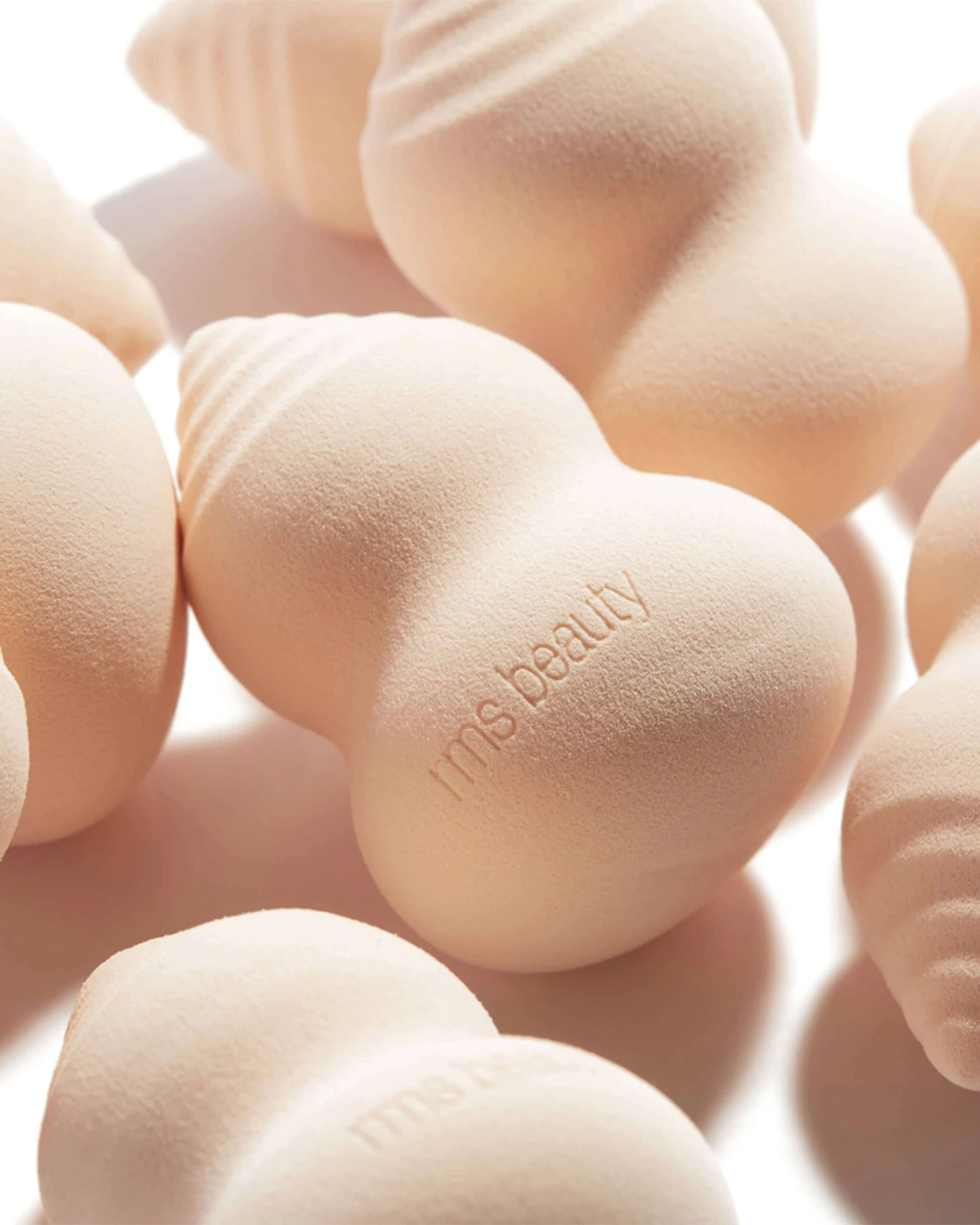 RMS Beauty Skin2Skin Beauty Sponge - Image 5