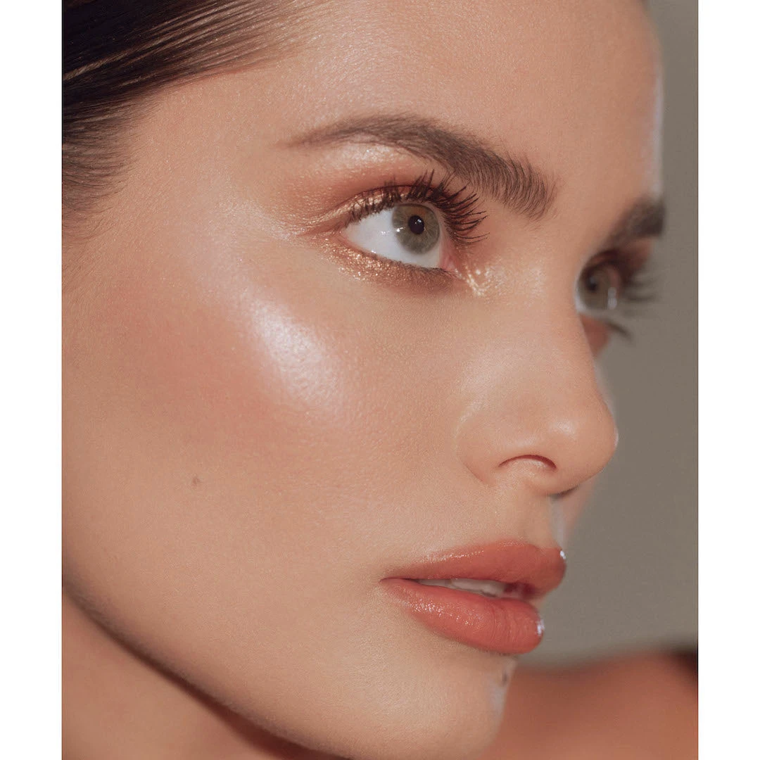 RÓGLOW Skin Stick Highlighter - Image 4