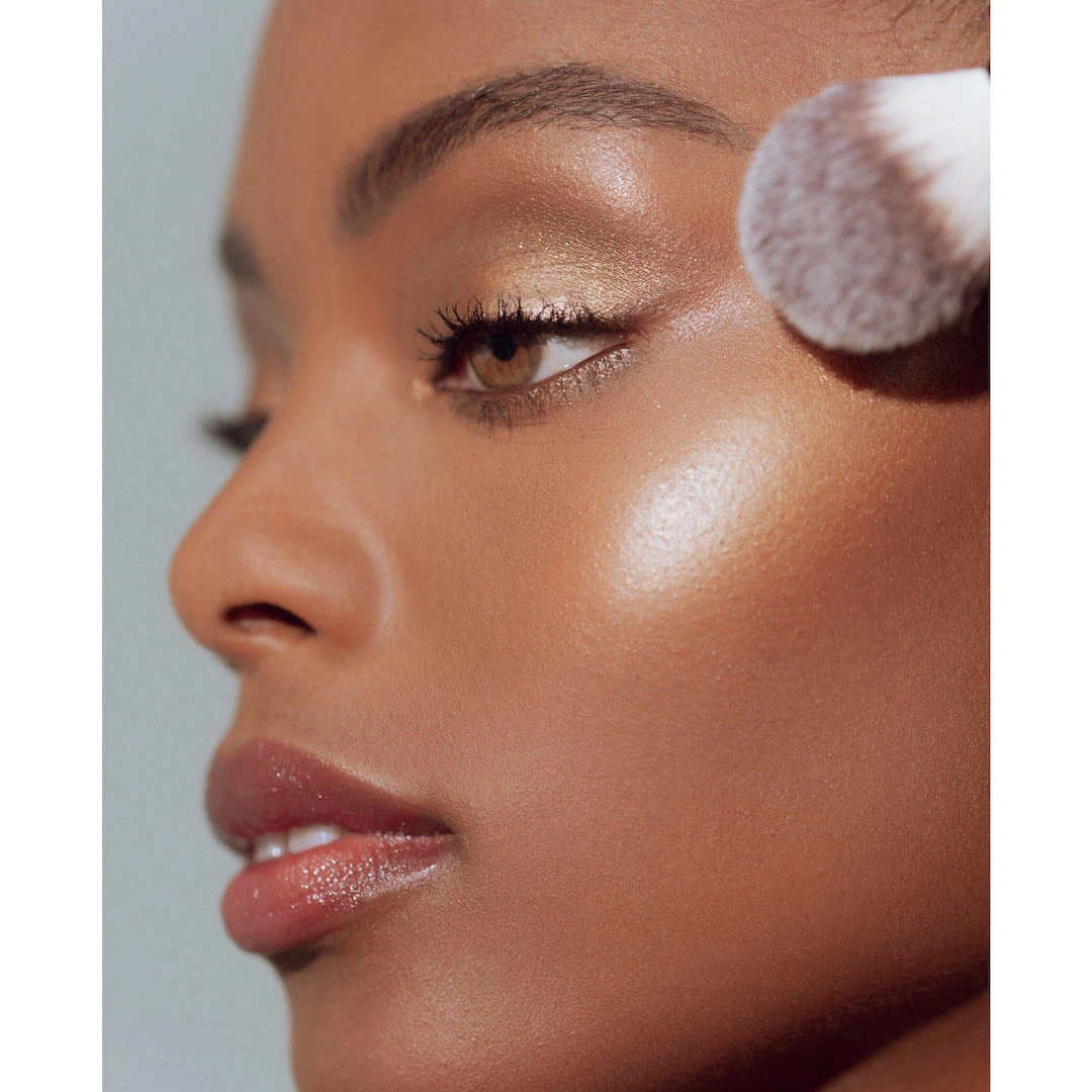 RÓGLOW Skin Stick Highlighter - Image 7