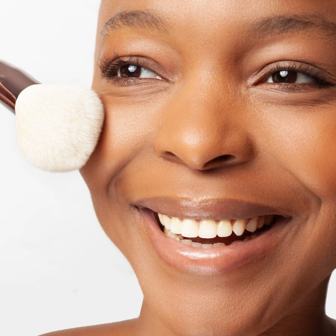 Sustainable Luxury Contour Brush - Image 5